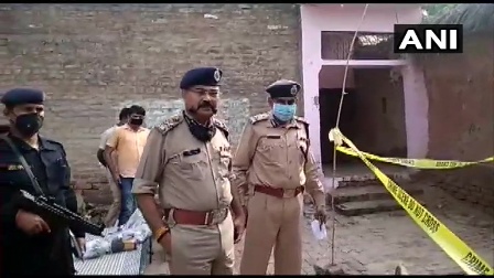 कानपुर में बदमाशों ने पुलिस पर किया हमला, डीएसपी समेत 8 पुलिसकर्मी शहीद, सीएम ने मांगी रिपोर्ट