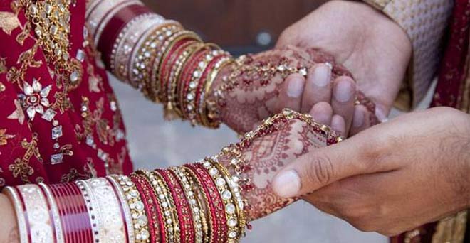 सहारनपुर: बंदूक के साये में संपन्न हुई दलित परिवार की दो बेटियों की शादी