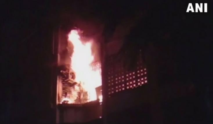 मुंबई में फिर एक बिल्डिंग में लगी आग, एक ही परिवार के चार लोगों की मौत