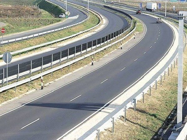दिल्ली-चंडीगढ़ राजमार्ग बना देश का पहला इलेक्ट्रिक वाहन-फ्रेंडली हाईवे