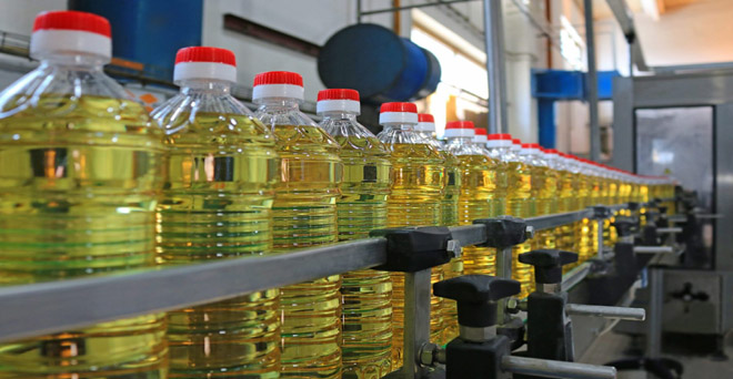 वाणिज्य मंत्रालय ने की मलेशिया से खाद्य तेल आयात पर 5 फीसदी अ‌ति‌रिक्‍त  शुल्क लगाने की सिफारिश की