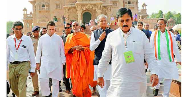 राहुल के मंदिर जाने पर भाजपा ने उठाए सवाल, कांग्रेस ने कहा-आपके पास नहीं ‘भक्ति’ का पेटेंट