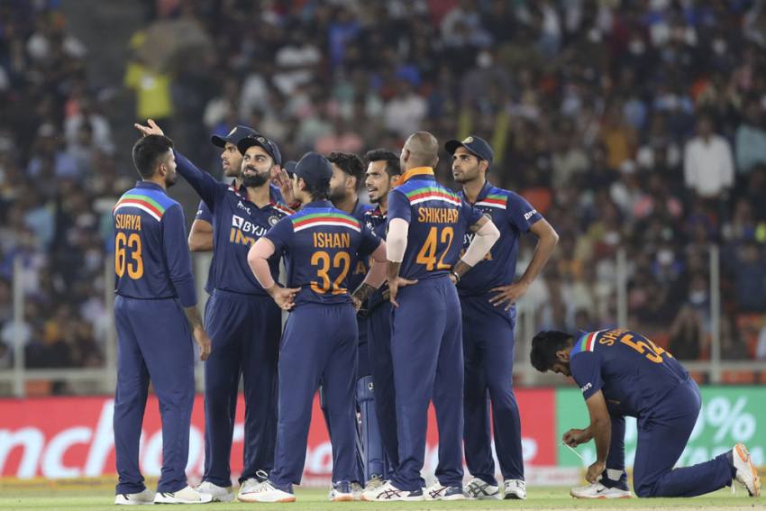 IND vs ENG, T-20 राहुल बिना खाता खोले आउट, इंडिया को जीत के लिए मिला है 165 रन का लक्ष्य