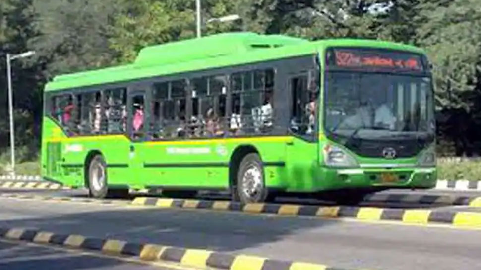 नई दिल्ली स्टेशन से यात्रियों को मिलेगी डीटीसी बस की सुविधा, सोशल डिस्टेंसिंग का करना होगा पालन