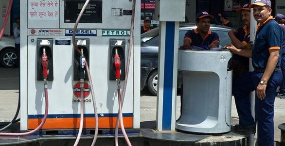 अब चंडीगढ़ में भी सस्ता हुआ पेट्रोल और डीजल, जानिए कितने घटे दाम