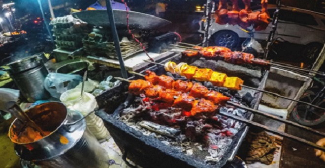 दक्षिणी दिल्ली: रेस्टोरेंट के बाहर मांसाहारी व्यंजन दिखाने पर प्रतिबंध का प्रस्ताव