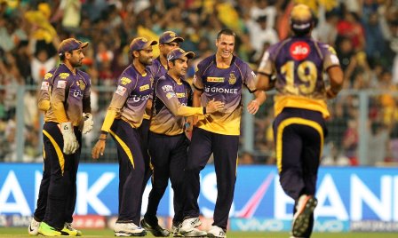 आईपीएल इतिहास के न्यूनतम स्कोर पर ढेर कोहली की टीम, केकेआर की जीती