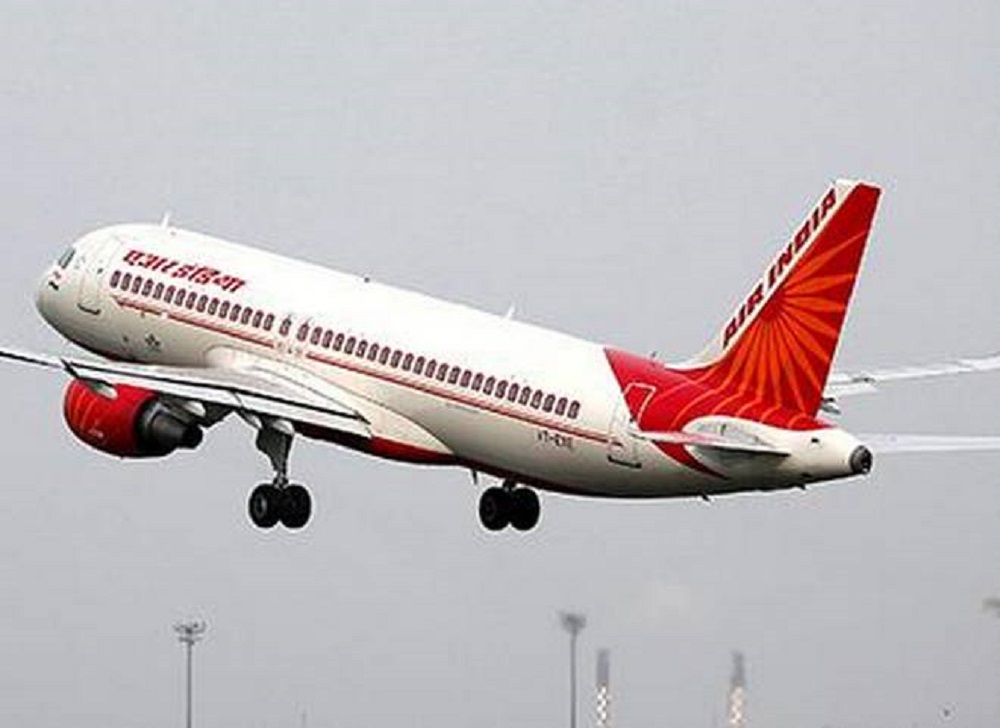 एयर इंडिया में उड़ान से आखिरी तीन घंटे पहले टिकट बुक कराने वालों को मिलेगी 50% तक छूट
