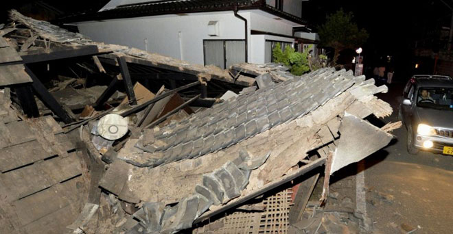 जापान में जबर्दस्त भूकंप से नौ लोगों की मौत, सैकड़ों घायल