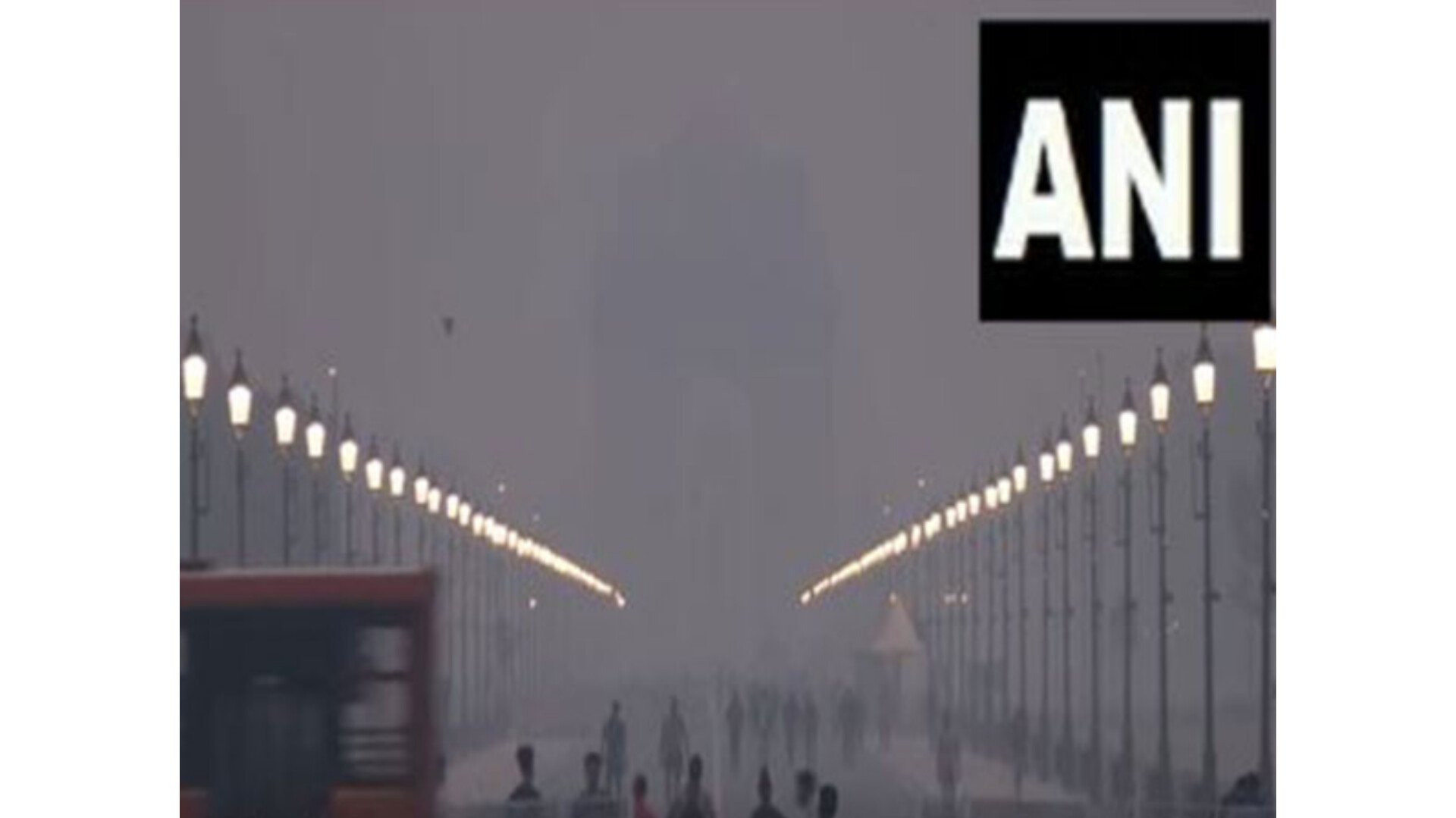 दिल्ली में फिर प्रदूषण का कहर, 266 AQI के साथ 