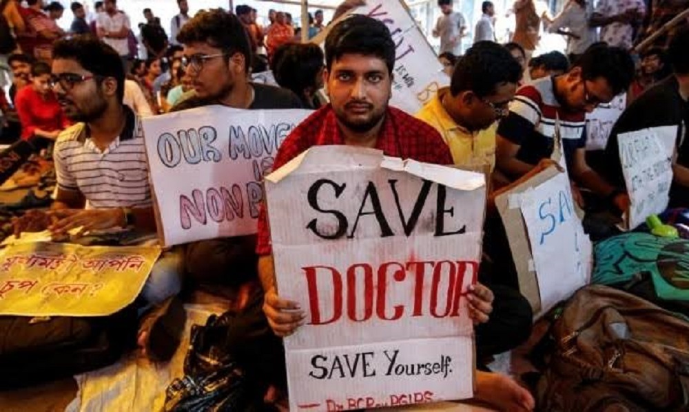 आज देश भर में डॉक्टरों की हड़ताल, एम्स के डॉक्टर भी हुए शामिल