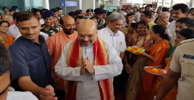 गोवा एयरपोर्ट पर शाह का मीटिंग करना गैरकानूनी, सत्ता का किया गलत इस्तेमाल: कांग्रेस