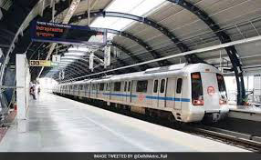 मेट्रो के बढ़े किराए की जांच पर केंद्र और दिल्ली सरकार में ठनी