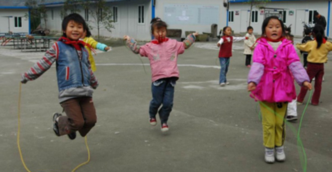 चीन ने बदली नीति, दो बच्चे पैदा कर सकेंगे दंपति