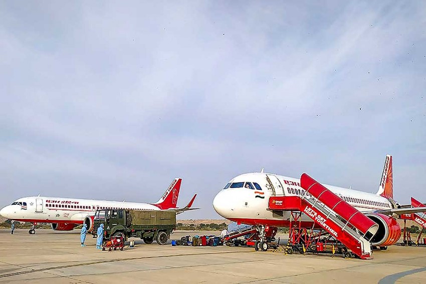 एयर इंडिया ने दिल्ली-मॉस्को फ्लाइट बीच रास्ते से बुलाई वापस, पायलट निकला कोरोना पॉजिटिव