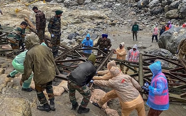 केंद्रीय टीम ने बाढ़ प्रभावित सिक्किम का किया दौरा; वायु सेना ने फंसे हुए 350 से अधिक पर्यटकों को बचाया