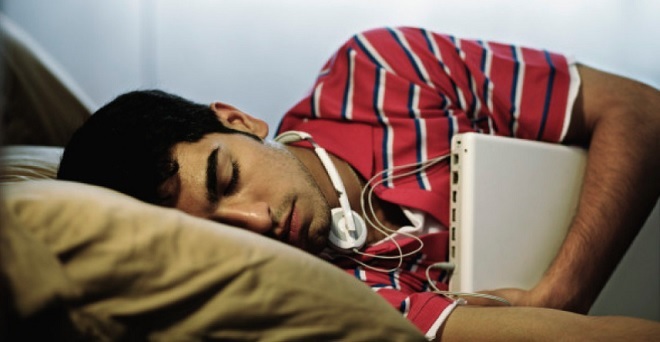 ब्रॉडबैंड इंटरनेट के चलते प्रभावित हो सकती है आपकी नींद