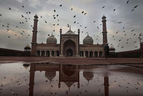 नई दिल्ली में कोविड महामारी के प्रतिबंधों के चलते ईद-उल-अजहा के अवसर पर सुनी पड़ी जामा मस्जिद