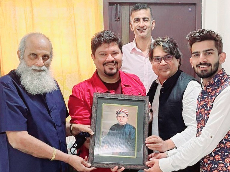 आरआरआर के लेखक के वी ‍विजेंद्र प्रसाद ने किया बंकिमचंद्र के आनंदमठ के रीमेक के लिए गठजोड़