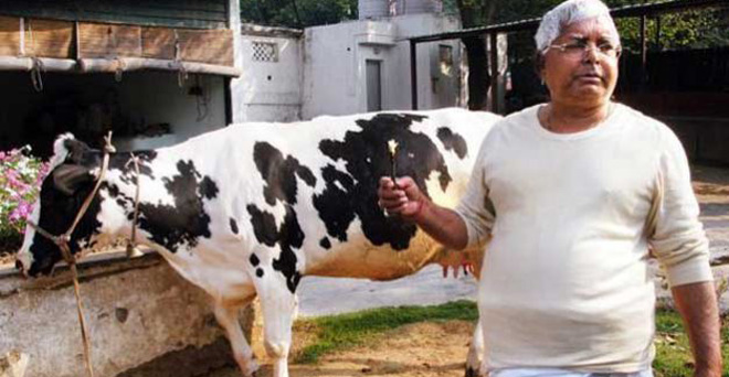 लालू बोले : गाय दूध देती है वोट नहीं, इसलिए भाजपा ने कर दी उनकी दुर्दशा