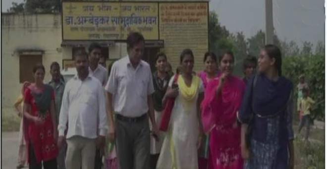 यूपी: सहारनपुर की इन बेटियों ने बनवाए 1500 से अधिक शौचालय