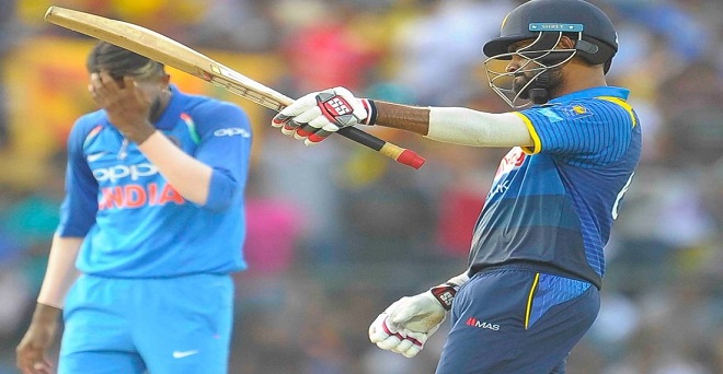 तीसरे वनडे में श्रीलंका ने भारत को दिया 218 रन का लक्ष्य, बुमराह ने झटके 5 विकेट