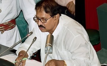 पश्चिम बंगाल: स्पीकर बिमान बंद्योपाध्याय ने भी लगाया धनखड़ पर आरोप, बोले- फाइलों को मंजूरी नहीं दे रहे हैं राज्यपाल