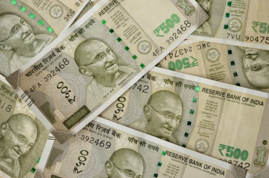 महाराष्ट्र, आंध्र और तेलंगाना में आयकर के छापे, मिला इतने करोड़ रुपये का कालाधन