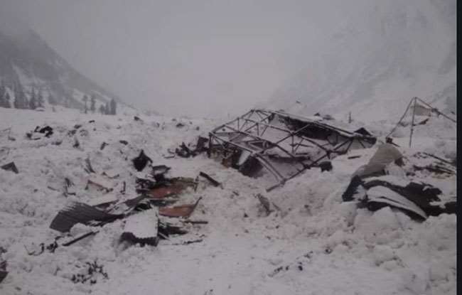 जम्मू-कश्मीर के कुपवाड़ा में बर्फीले तूफान का कहर, तीन जवान शहीद