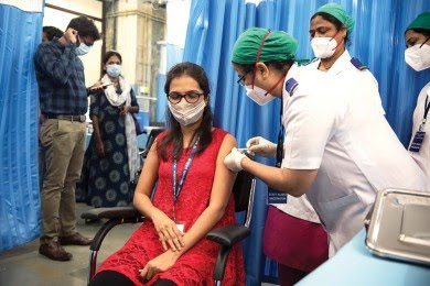 कोरोना ने फिर बढ़ाई चिंताएं: भारत में ओमिक्रोन के मामले 150 के पार, इस शहर में मिले सबसे ज्यादा केस