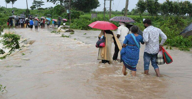 आंध्र प्रदेश में कृष्णा और गुंटूर जिले के 87 गांव बाढ़ की चपेट में