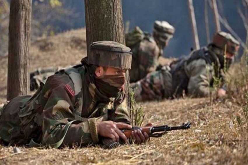 जम्मू-कश्मीर के पुंछ में घुसपैठ की साजिश नाकाम, सेना ने एक आतंकी को किया ढेर