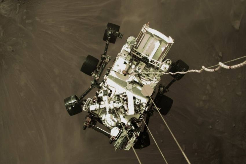 देखिए- नासा के पर्सिवियरेंस रोवर ने दी मंगल ग्रह से लैंडिंग की कुछ आश्चर्यजनक तस्वीरें