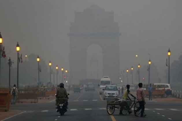 वायु प्रदूषण: सुप्रीम कोर्ट ने फिर लगाया दिल्ली-एनसीआर में निर्माण पर प्रतिबंध, कहा- प्रभावित श्रमिकों को करें भुगतान