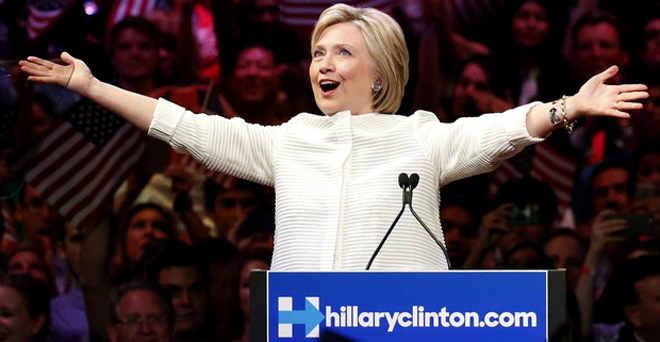 हिलेरी ने रचा इतिहास, बनेगीं पहली महिला राष्ट्रपति उम्मीदवार