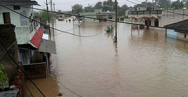 मप्र में भारी वर्षा से 15 लोगों की मौत, शिवराज ने बुलाई आपात बैठक