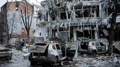यूक्रेन संकट: मारियुपोल में खंडहर बनी इमारत में मिले 200 शव, मची सनसनी