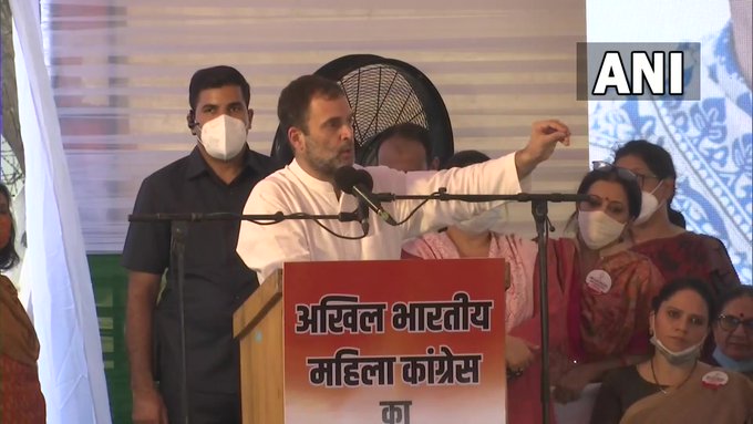 कांग्रेस के कार्यक्रम में बोले राहुल गांधी, 'आरएसएस-भाजपा हिंदू नहीं, ये सिर्फ हिंदू धर्म का इस्तेमाल करते हैं'