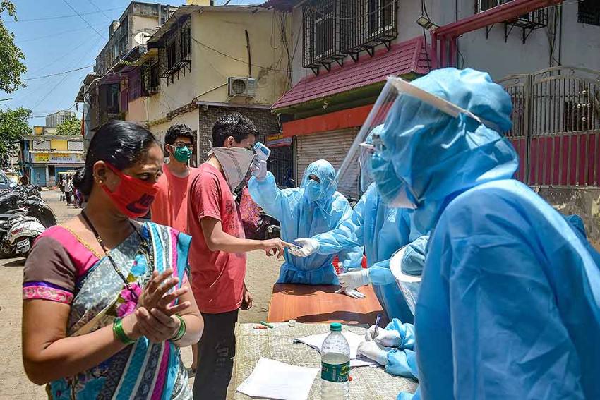 दिल्ली में कोरोना की बेकाबू रफ्तार, 24 घंटे में 3200 नए मामले, संक्रमण दर 4.5% के पार