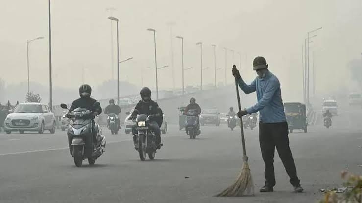 वायु प्रदूषण रोकने के लिए दिल्ली का केंद्र से निवेदन, पटाखों पर पूर्ण प्रतिबंध लगाए सरकार