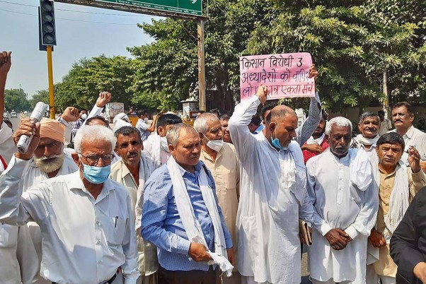 हरियाणा: भाजपा-जजपा मंत्रियों का फिर से बहिष्कार, केंद्र के कृषि कानूनों के खिलाफ नहीं थमा गुस्सा, गांवों में प्रवेश पर प्रतिबंध