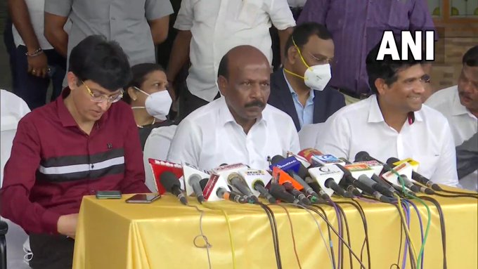 तमिलनाडु के स्वास्थ्य मंत्री का अजीबो-गरीब दावा- 'उत्तर भारतीय छात्रों की वजह से तमिलनाडु में फैल रहा कोरोना'