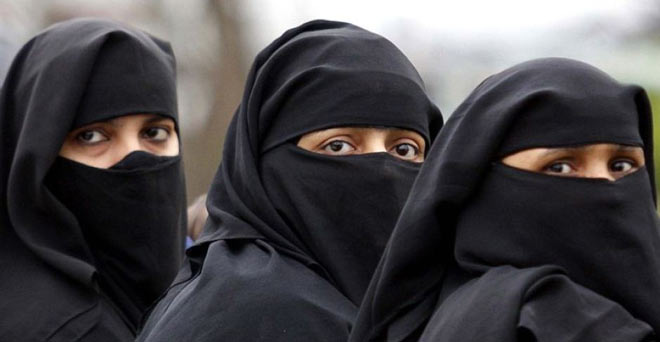 तीन तलाक के विरोध में 10 लाख मुस्लिम महिलाएं एकजुट