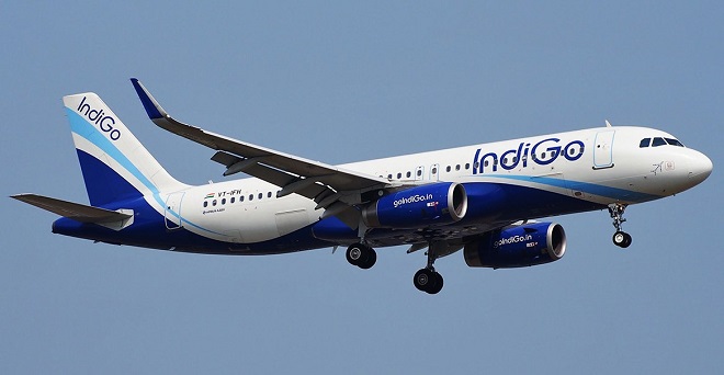 तय समय से 25 मिनट पहले इंडिगो फ्लाइट ने भरी उड़ान, छूट गए 14 यात्री