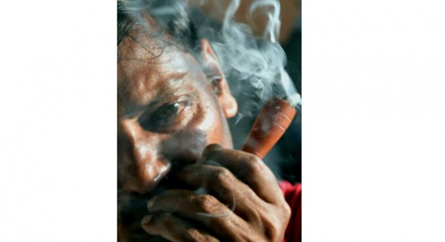 भारत में बढ़ता नशे का कारोबार: बड़े बेनजर छोटे पर फंदा
