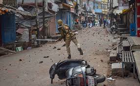 सीएए हिंसा पर यूपी सरकार की कार्रवाई, रामपुर प्रशासन ने 28 लोगों को 25 लाख की वसूली का भेजा नोटिस