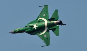 एलओसी के पास दिखे पाकिस्तानी एयरफोर्स के दो लड़ाकू विमान, भारतीय वायुसेना अलर्ट