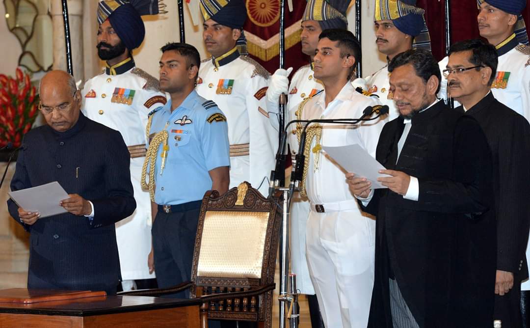 देश के 47वें चीफ जस्टिस बने शरद अरविंद बोबडे, शपथ दिलाते राष्ट्रपति रामनाथ कोविंद