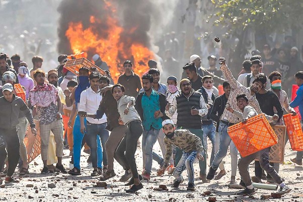 दिल्ली हिंसा पर अमेरिकी सांसदों ने जताई चिंता, कहा-दुनिया देख रही है