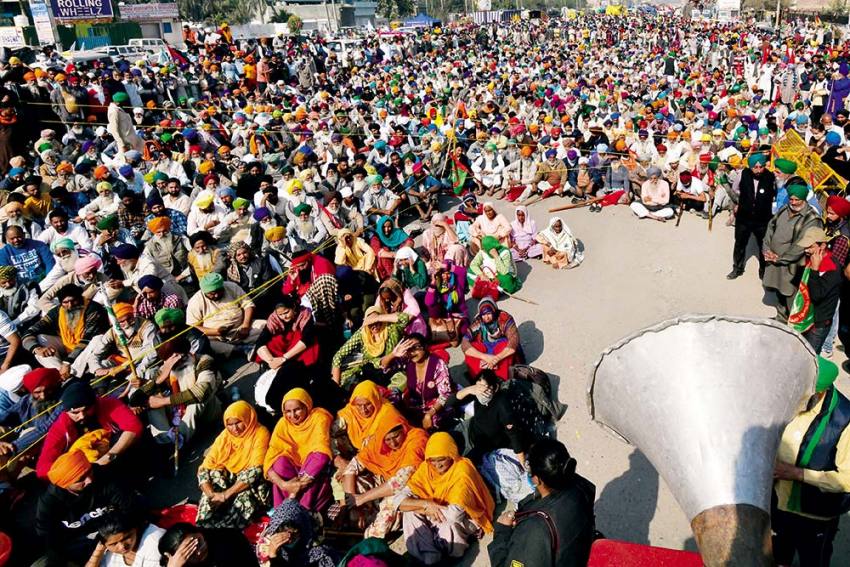 किसानों ने दी आंदोलन तेज करने की चेतावनी, कहा- 4 जनवरी की वार्ता नाकाम हुई तो मॉल्स और पेट्रोल पंप बंद करेंगे